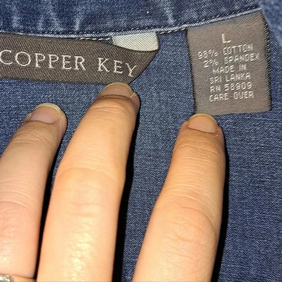 Trendy jean top - Picture 3 of 6